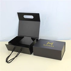 Fekete doboz mágneses zárással