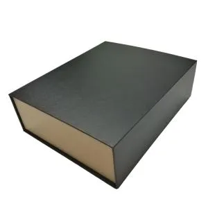 Fekete kartondobozok bemutatása Ajándékcsomagoló dobozok