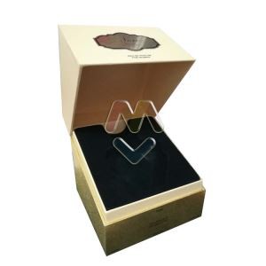 Töltsd fel ajándék dobozokat Fancy Golden Paper parfüm doboz